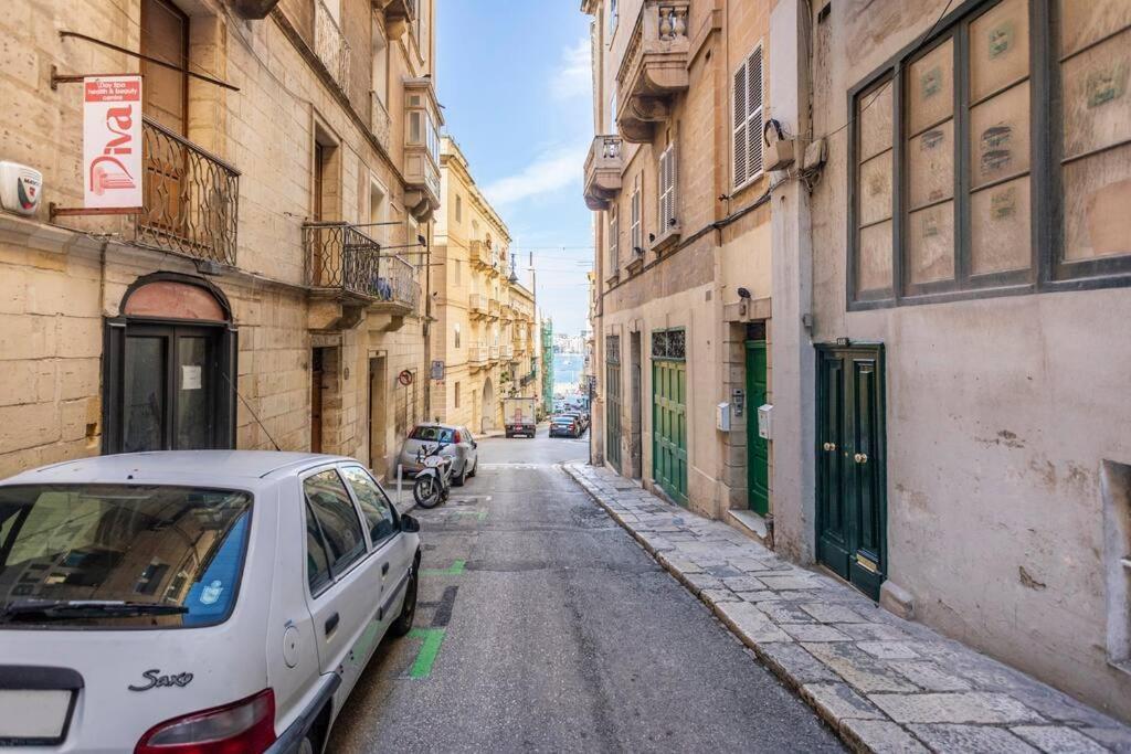 City Penthouse With Roof Terrace And Sea Views Valletta Luaran gambar