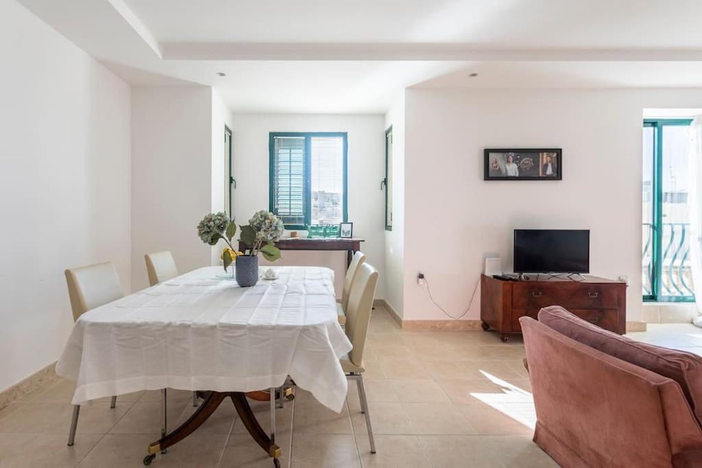 City Penthouse With Roof Terrace And Sea Views Valletta Luaran gambar